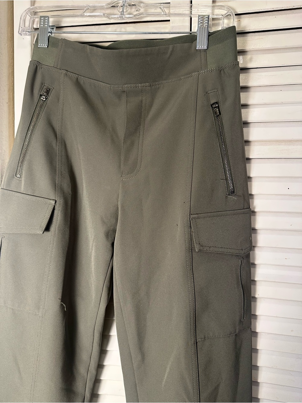 Athleta Olive Green Cargo Jogger Pants with Zip Pockets - Picture 4 of 7